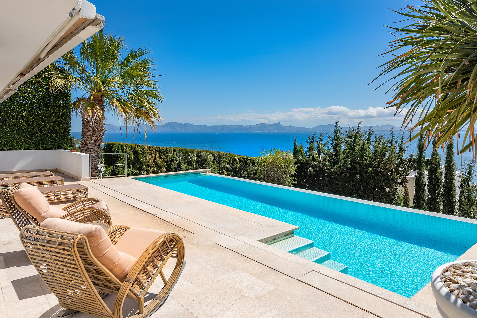 Modern luxury property